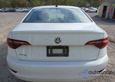 2019 Volkswagen Jetta 1.4T R-Line/1.4T S/1.4T Se z USA, uszkodzony, nr VIN 3VWC57BU3KM018691